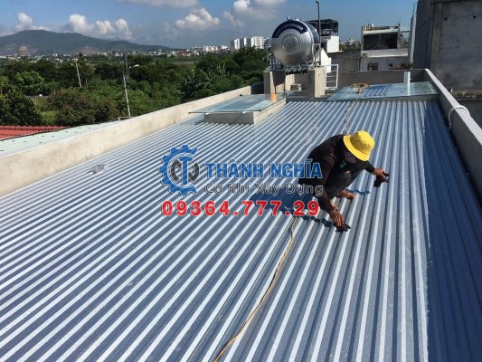 Đội thợ làm mái tôn tại Quận 1 - Giá siêu ưu đãi | 09364.777.29